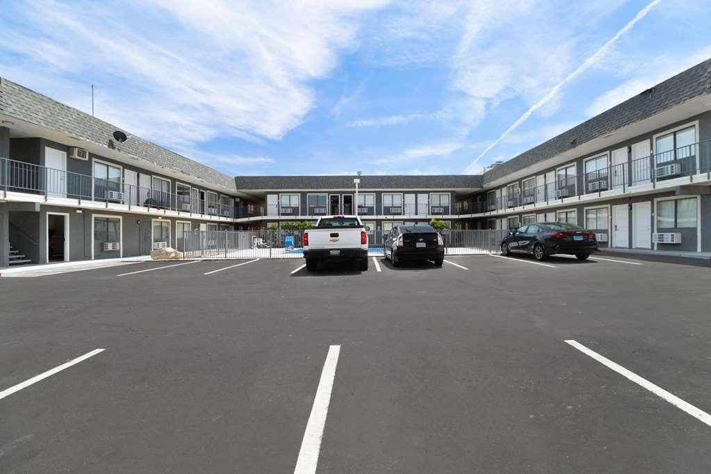 Clarion Pointe Ridgecrest Near China Lake Naval Station Eksteriør bilde